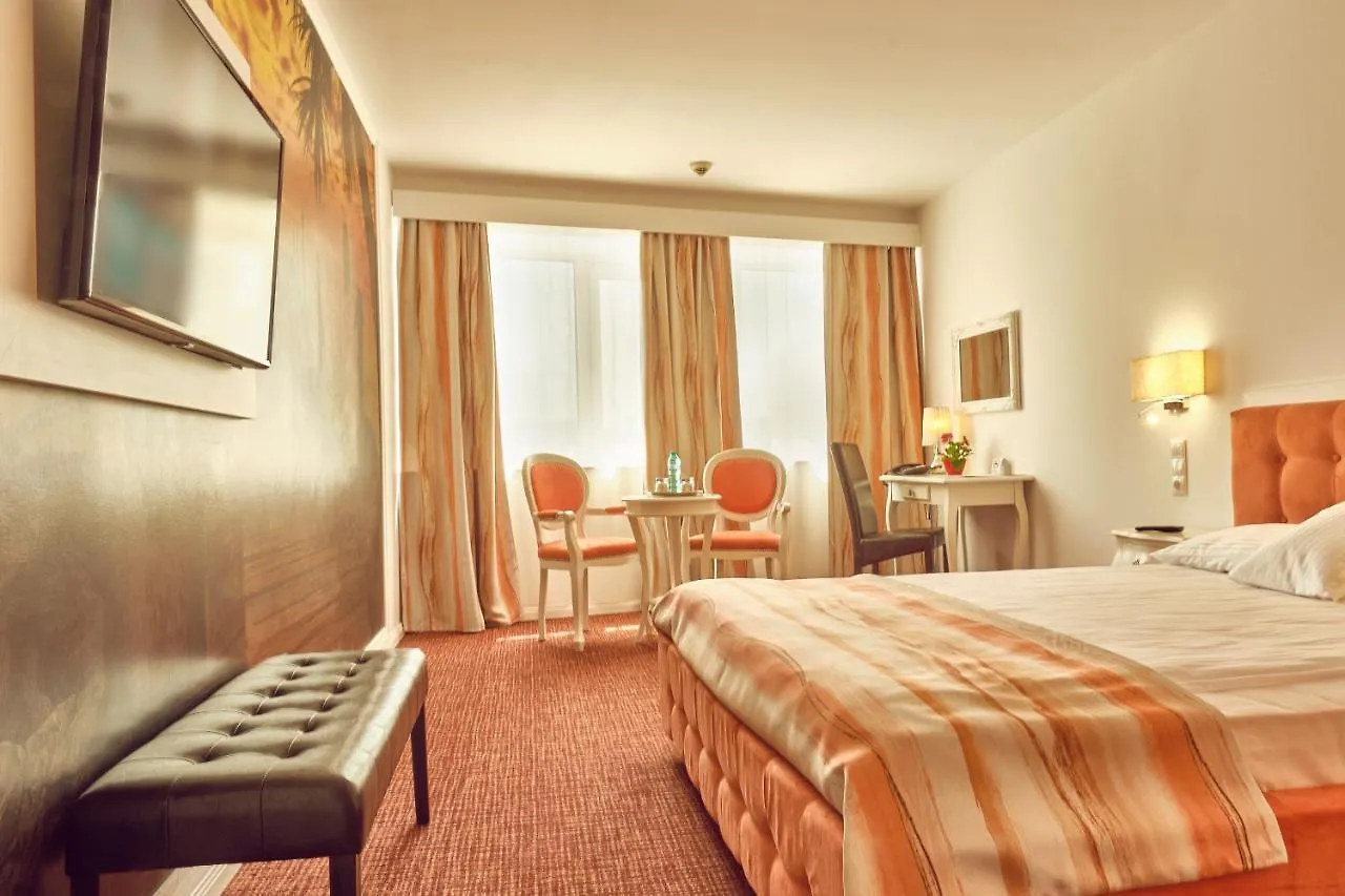 **** Hotel Continental Forum Bucuresti Palatul Parlamentului Romania